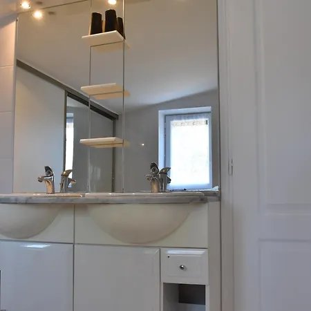 In Gramat With Private Pool Hébergement de vacances Rignac (Lot)