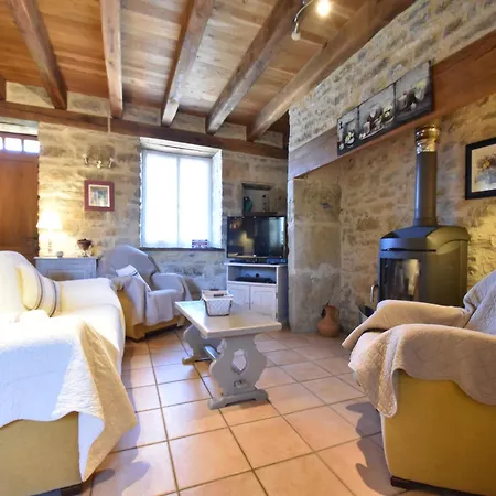 In Gramat With Private Pool *