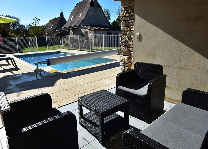 In Gramat With Private Pool بيت للعطل