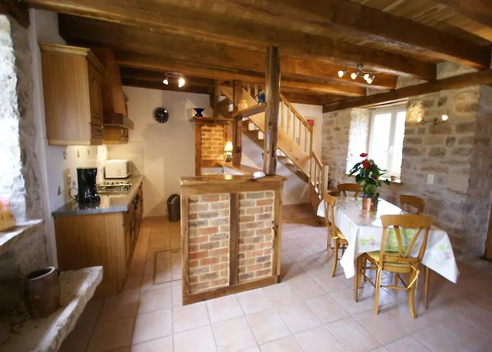 بيت للعطل In Gramat With Private Pool Rignac (Lot)